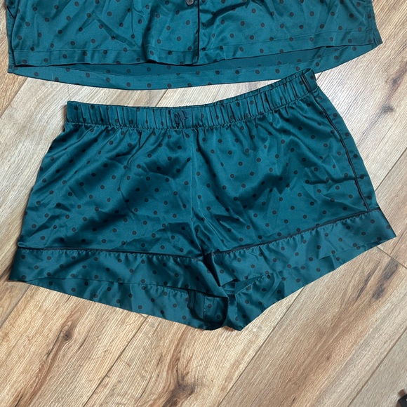 Black Ivy Green Dot Satin Short Pajama set - Picture 4 of 9